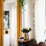 La Mome — Parking, Quartier Historique & Anime Appartement