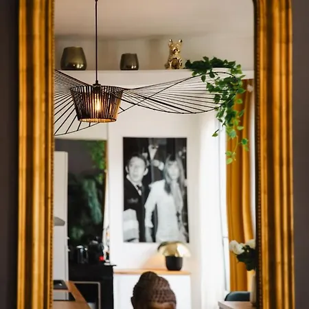 La Mome — Parking, Quartier Historique & Anime Apartment *