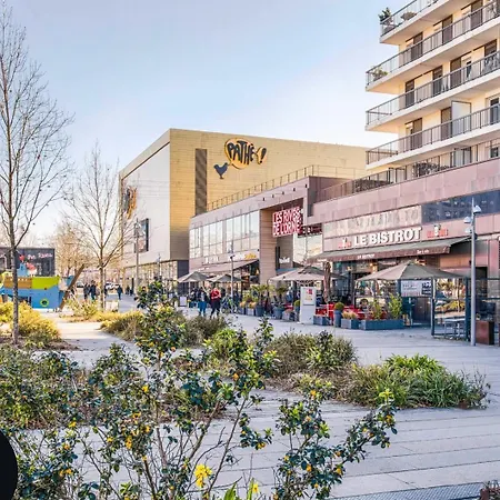 La Mome — Parking, Quartier Historique & Anime * Caen